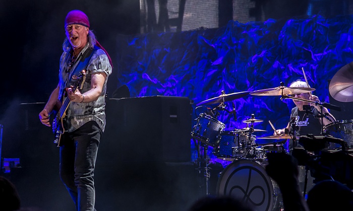 AccorHotels Arena (Palais Omnisports de Paris-Bercy): Deep Purple (+ Monster Truck) Paris