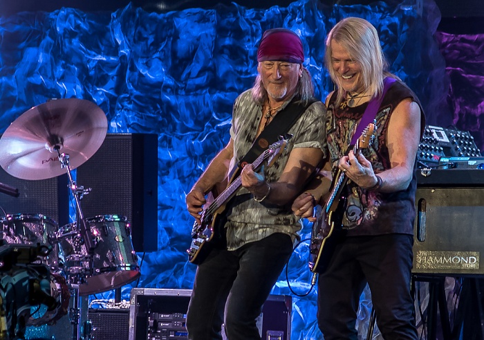 AccorHotels Arena (Palais Omnisports de Paris-Bercy): Deep Purple (+ Monster Truck) Paris