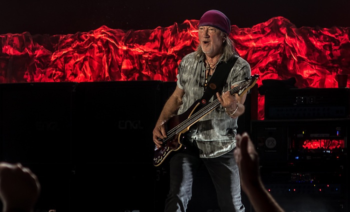 AccorHotels Arena (Palais Omnisports de Paris-Bercy): Deep Purple (+ Monster Truck) Paris Roger Glover
