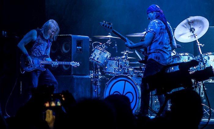 AccorHotels Arena (Palais Omnisports de Paris-Bercy): Deep Purple (+ Monster Truck) Paris