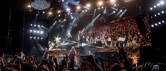 AccorHotels Arena (Palais Omnisports de Paris-Bercy): Deep Purple (+ Monster Truck) Paris