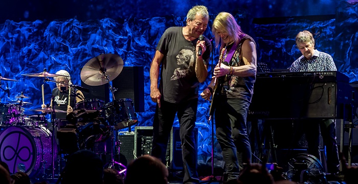 AccorHotels Arena (Palais Omnisports de Paris-Bercy): Deep Purple (+ Monster Truck) Paris