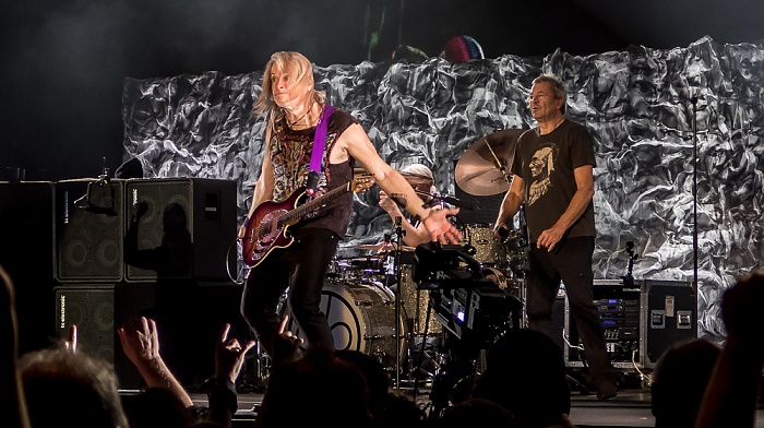 AccorHotels Arena (Palais Omnisports de Paris-Bercy): Deep Purple (+ Monster Truck) Paris