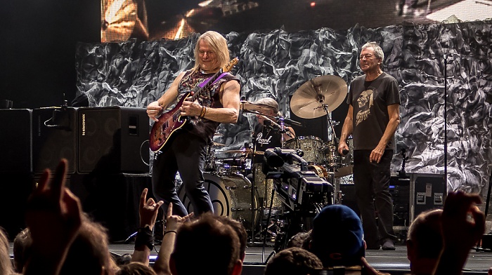 AccorHotels Arena (Palais Omnisports de Paris-Bercy): Deep Purple (+ Monster Truck) Paris