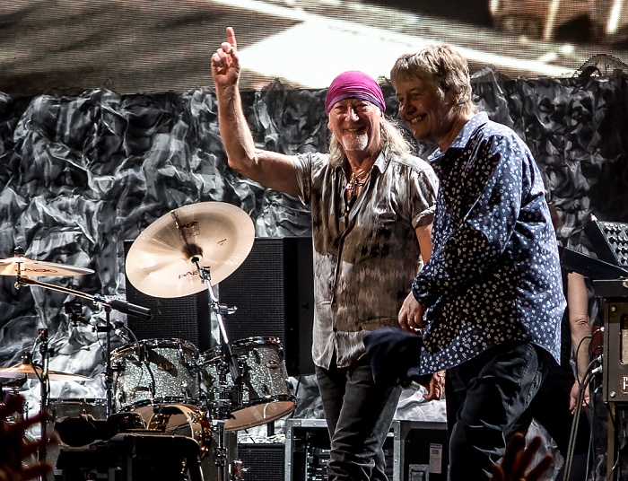 AccorHotels Arena (Palais Omnisports de Paris-Bercy): Deep Purple (+ Monster Truck) Paris
