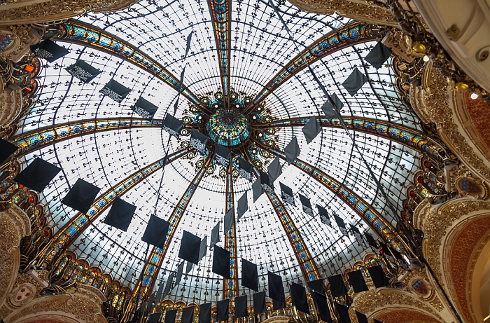 Galeries Lafayette: Kuppel der großen Halle Paris