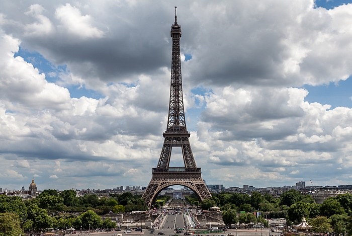 Blick vom Trocadéro: Pont d'Iéna, Eiffelturm (Tour Eiffel) und Marsfeld (Champ de Mars) Paris
