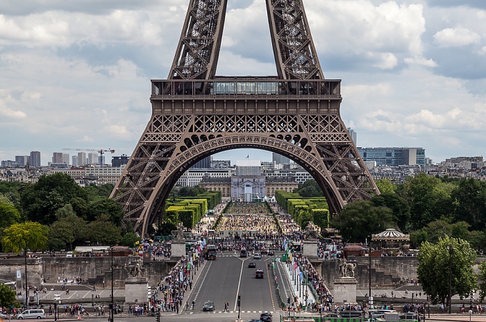 Blick vom Trocadéro: Pont d'Iéna, Eiffelturm (Tour Eiffel) und Marsfeld (Champ de Mars) Paris