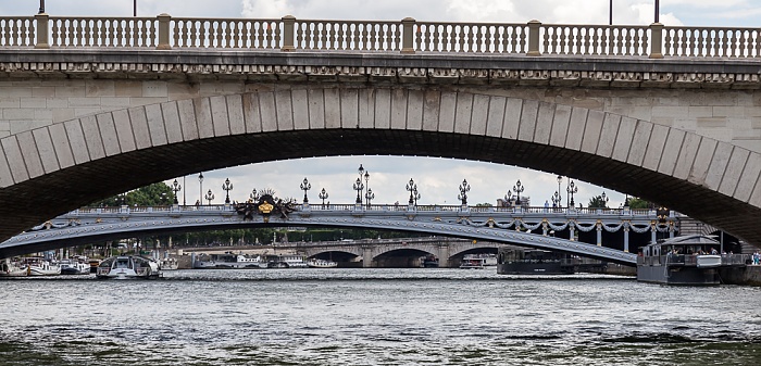 Seine, Pont des Invalides Paris
