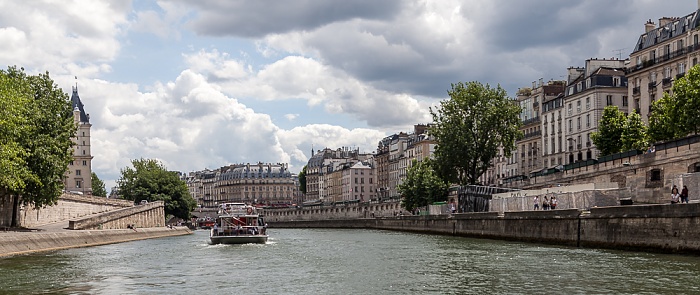 Île de la Cité, Seine, Quai des Grands Augustins Paris