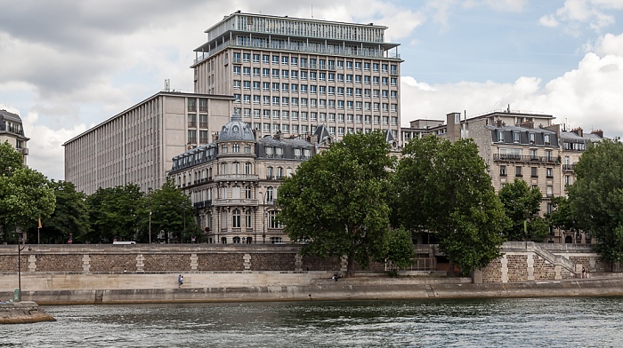 Seine, Quartier de l'Arsenal mit dem Quai Henri-IV und der Immeuble Morland Paris