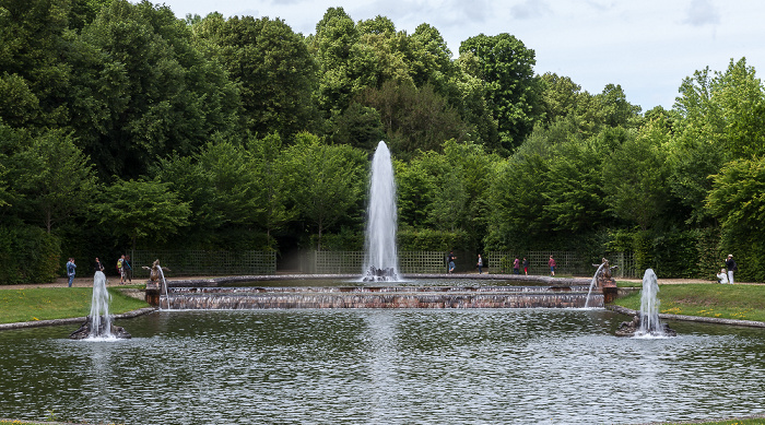 Grand Jardins du Grand Trianon: Bassin Plat fond Versailles