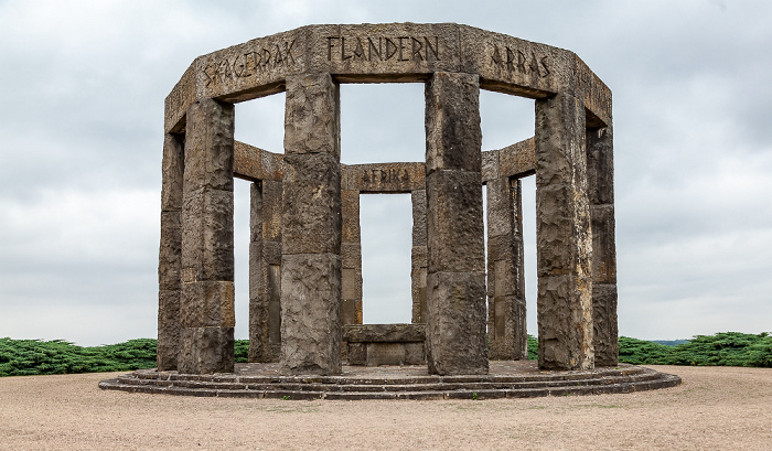 Rheine Thieberg: Kriegerehrenmahl Hünenborg