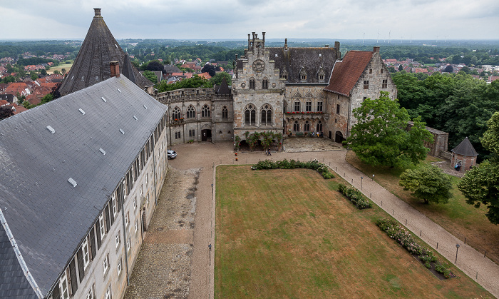 Burg Bentheim (v.l.): Marstall, Galerie und Kronenburg Bad Bentheim