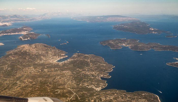 Gespanschaft Split-Dalmatien, Adriatisches Meer 2017-06-29 Flug DLH1716 München Franz Josef Strauß (MUC/EDDM) - Split (SPU/LDSP) Čiovo Drvenik Mali Drvenik Veli Šolta Vinišće