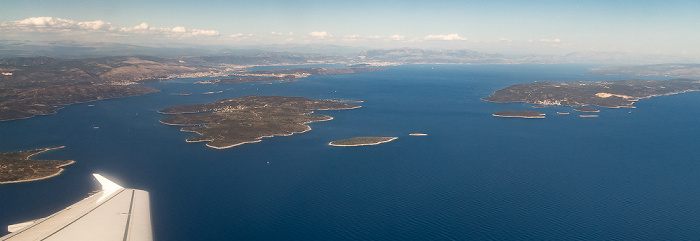 Gespanschaft Split-Dalmatien, Adriatisches Meer mit Drvenik Veli und Šolta 2017-06-29 Flug DLH1716 München Franz Josef Strauß (MUC/EDDM) - Split (SPU/LDSP) Čiovo