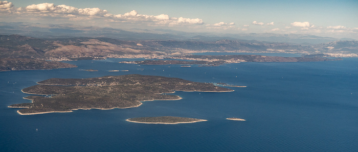 Gespanschaft Split-Dalmatien, Adriatisches Meer mit Drvenik Veli 2017-06-29 Flug DLH1716 München Franz Josef Strauß (MUC/EDDM) - Split (SPU/LDSP) Čiovo