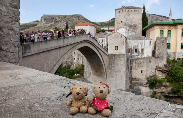 Mostar Altstadt: Alte Brücke (Stari most) - Teddy und Teddine