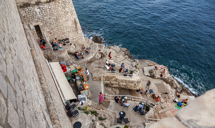 Dubrovnik Altstadt (Grad): Stadtmauer, Adriatisches Meer (Mittelmeer)