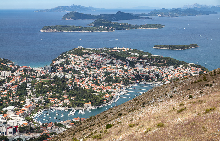 Dubrovnik Blick vom Brdo Srđ: Dalmatinische Küste und Adriatisches Meer (Mittelmeer) Hafen