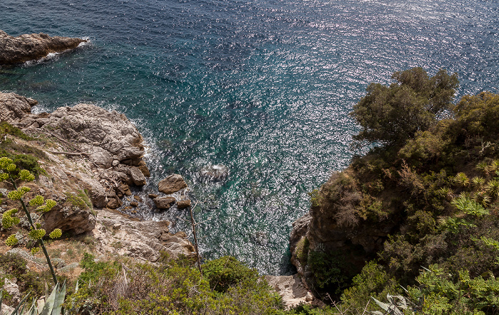 Blick von der Ulica branitelja Dubrovnika: Adriatisches Meer (Mittelmeer)