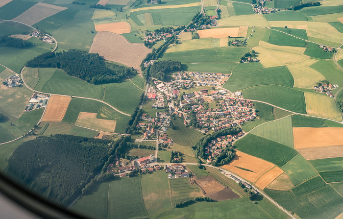 Bayern - Landkreis Erding: Hohenpolding 2017-07-02 Flug DLH1711 Dubrovnik (DBV/LDDU) - München Franz Josef Strauß (MUC/EDDM)