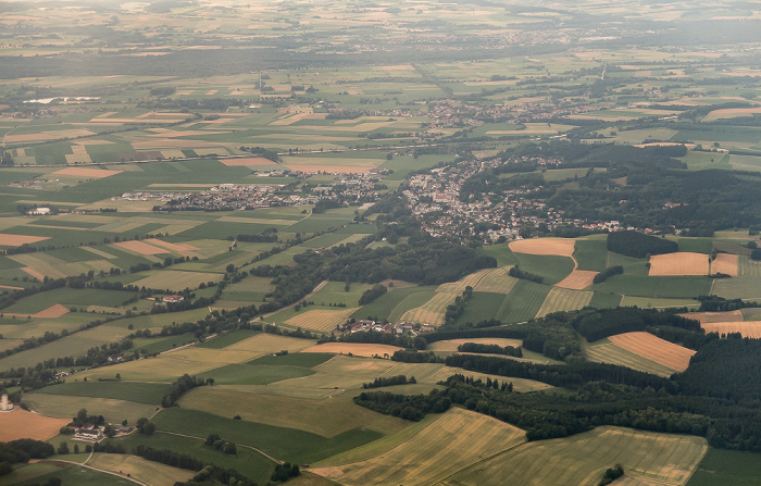 Bayern - Landkreis Erding: Wartenberg (Oberbayern) 2017-07-02 Flug DLH1711 Dubrovnik (DBV/LDDU) - München Franz Josef Strauß (MUC/EDDM)