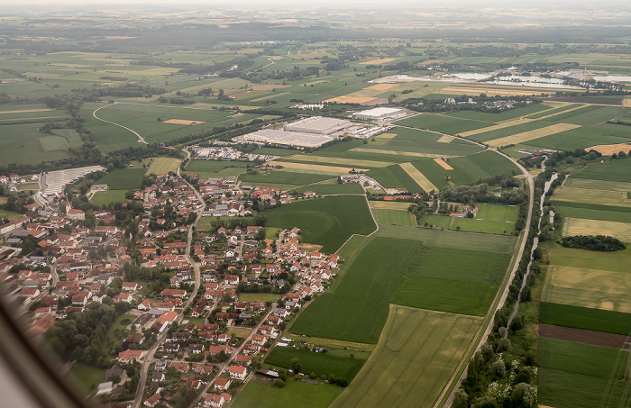 Bayern - Landkreis Erding: Eitting 2017-07-02 Flug DLH1711 Dubrovnik (DBV/LDDU) - München Franz Josef Strauß (MUC/EDDM) Kieswerk Rohrdorfer Berglern