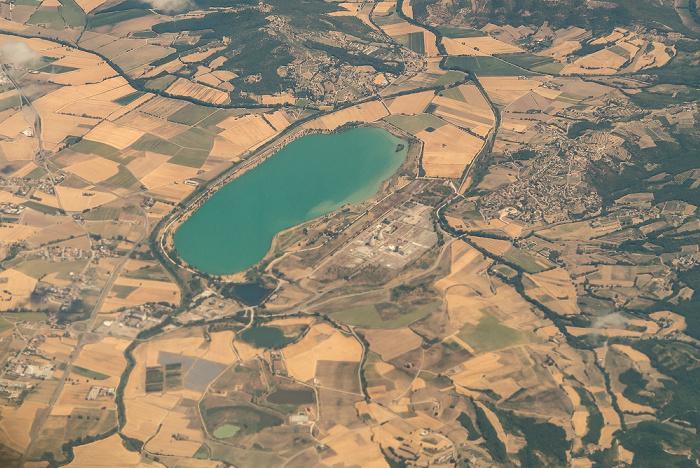 Umbrien Lago di Pietrafitta 2017-07-15 Flug AZA437 München Franz Josef Strauß (MUC/EDDM) - Rom-Fiumicino (FCO/LIRF) Centrale termoelettrica Franco Rasetti Luftbild aerial photo