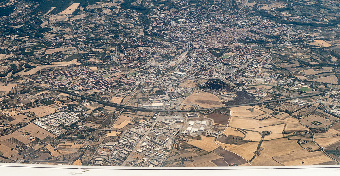 Latium Viterbo 2017-07-15 Flug AZA437 München Franz Josef Strauß (MUC/EDDM) - Rom-Fiumicino (FCO/LIRF) Industriegebiet Poggino Strada statale 675 Umbro-Laziale Luftbild aerial photo