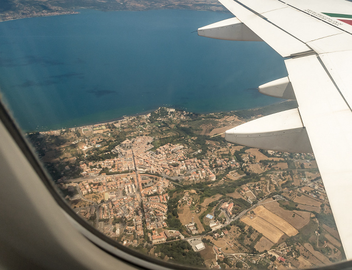 Latium Bracciano, Lago di Bracciano 2017-07-15 Flug AZA437 München Franz Josef Strauß (MUC/EDDM) - Rom-Fiumicino (FCO/LIRF) Luftbild aerial photo