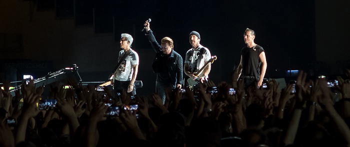 Stadio Olimpico (Olympiastadion): U2 (+ Noel Gallagher’s High Flying Birds) Rom U2: Adam Clayton, Bono (Paul David Hewson), The Edge (David Howell Evans) und Larry Mullen jr
