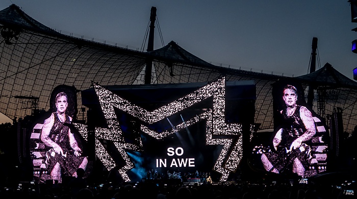 Olympiastadion: Robbie Williams (+ Erasure) München Come Undone