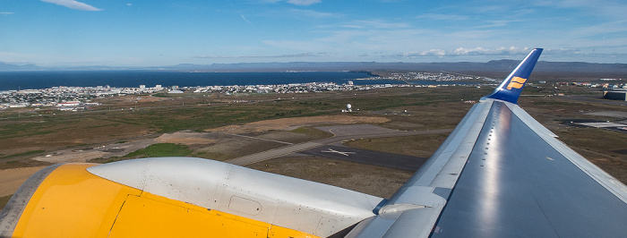 Keflavik Keflavík International Airport 2017-08-17 Flug ICE671 Keflavík (KEF/BIKF) - Denver (KDEN) Luftbild aerial photo