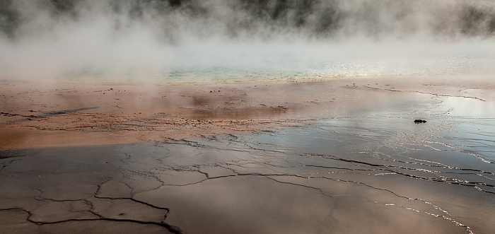 Yellowstone National Park Midway Geyser Basin: Grand Prismatic Spring