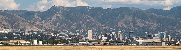 Salt Lake City International Airport, Downtown (City Center) 2017-08-25 Flug DAL1873 Salt Lake City (KSLC) - Seattle/Tacoma (KSEA) Utah State Capitol Building Wasatch Range