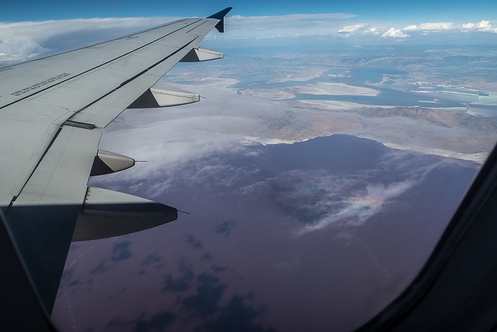 Utah Box Elder County: Great Salt Lake, Bear River Bay (oben) 2017-08-25 Flug DAL1873 Salt Lake City (KSLC) - Seattle/Tacoma (KSEA) Luftbild aerial photo