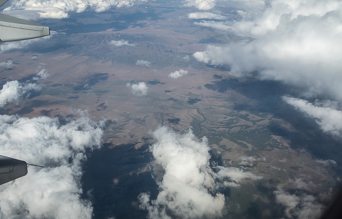 Utah Cassia County (Idaho) / Box Elder County 2017-08-25 Flug DAL1873 Salt Lake City (KSLC) - Seattle/Tacoma (KSEA) Luftbild aerial photo