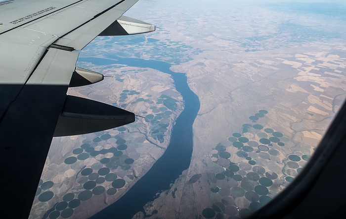 Benton County (Washington) / Columbia River / Umatilla County (Oregon) 2017-08-25 Flug DAL1873 Salt Lake City (KSLC) - Seattle/Tacoma (KSEA) Luftbild aerial photo