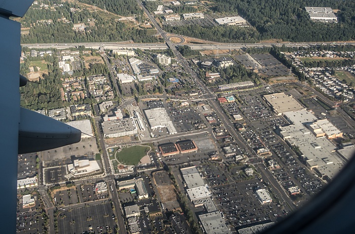 Washington King County: Federal Way 2017-08-25 Flug DAL1873 Salt Lake City (KSLC) - Seattle/Tacoma (KSEA) Interstate I-5 Luftbild aerial photo