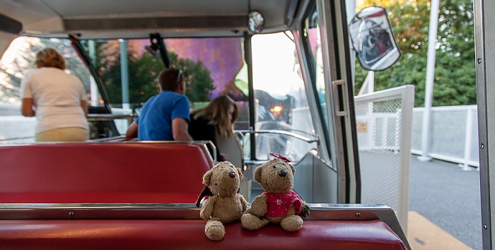 Seattle Center Monorail: Space Center Station - Teddy und Teddine
