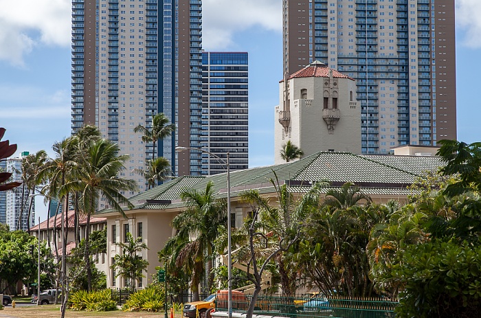 Downtown Honolulu: Hawaii Capital Historic District - Honolulu Hale (Honolulu Municipal Building) 801 South Street Towers