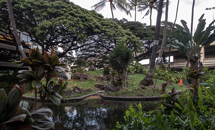 Daniel K. Inouye International Airport: Cultural Gardens Honolulu