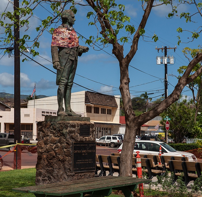 Waimea Captain James Cook Statue