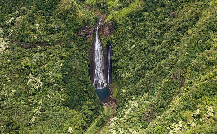 Blick aus dem Hubschrauber: Manawaiopuna Falls (Jurassic Park Falls) Kauai