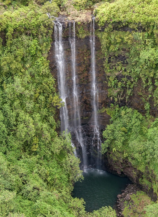 Kauai Blick aus dem Hubschrauber: Hanalei Valley - Wasserfälle Luftbild aerial photo