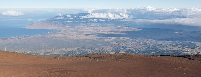 Blick vom Red Hill (Pu'u 'Ula'ula): Pazifik und West Maui mit den West Maui Mountains Haleakala National Park