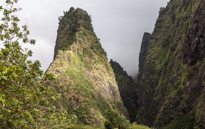 Iao Valley State Park West Maui Mountains: Iao Needle