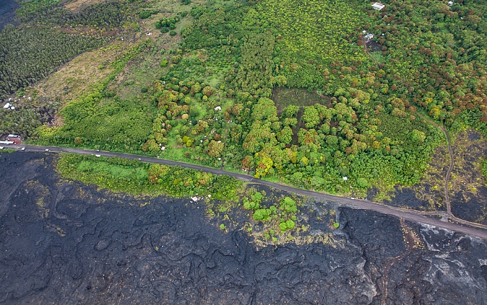 Big Island Blick aus dem Hubschrauber: Kalapana State Wayside Park - Kilauea-Lavafelder Luftbild aerial photo
