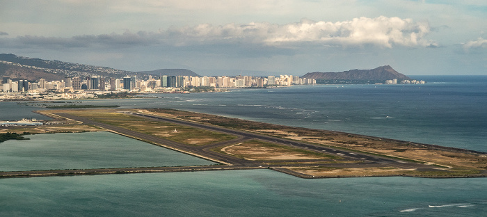 Honolulu Daniel K. Inouye International Airport Luftbild aerial photo